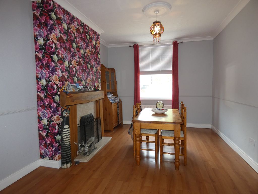 Dining Room- click for photo gallery